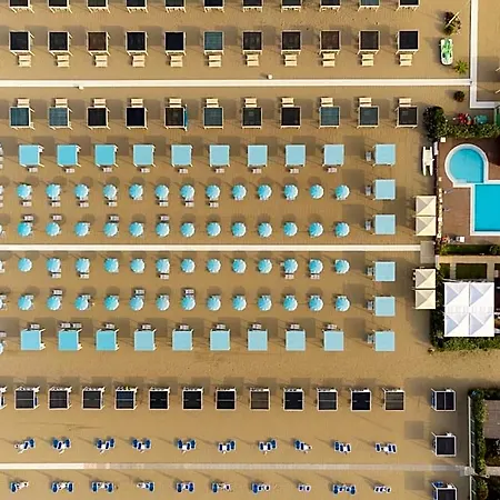 Re Versiliana Junior-house 3*